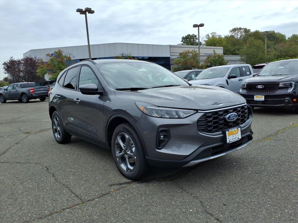 2026 Ford Escape ST-Line Select's photo