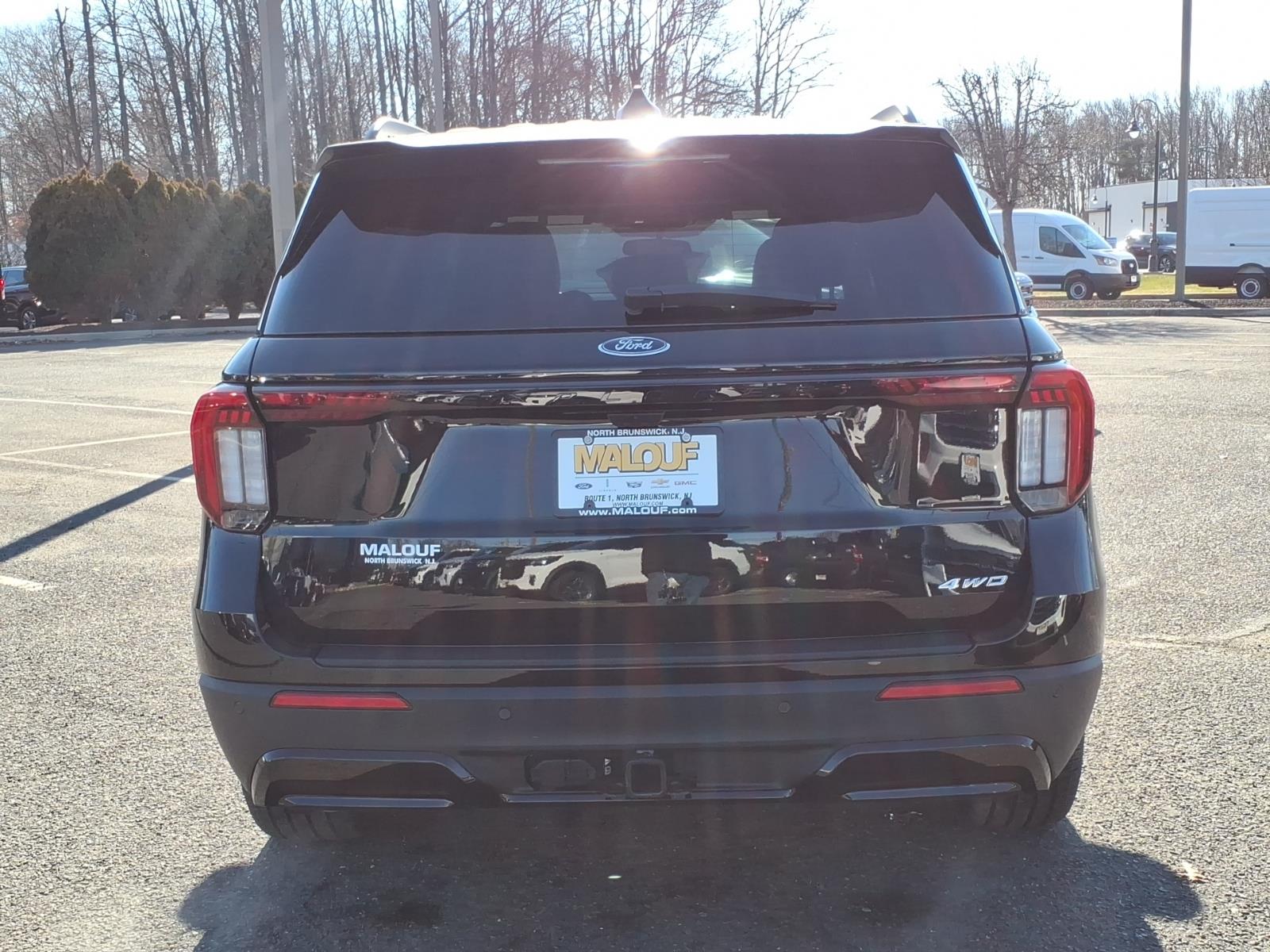2026 Ford Explorer ST-Line - Photo 5