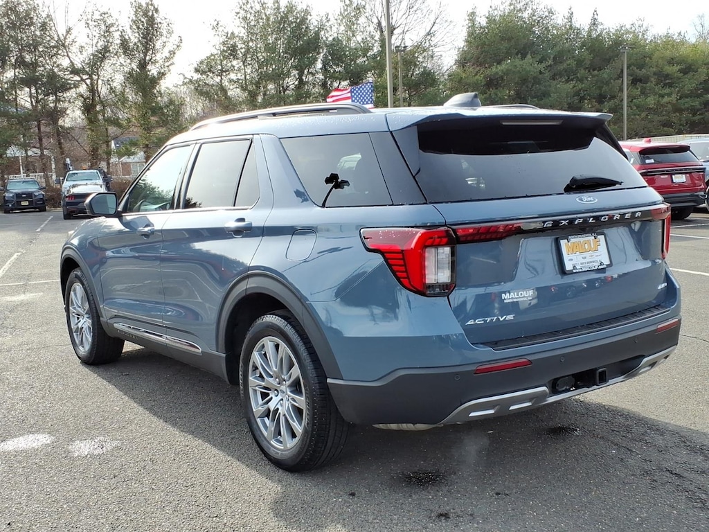 Used 2025 Ford Explorer Active SUV