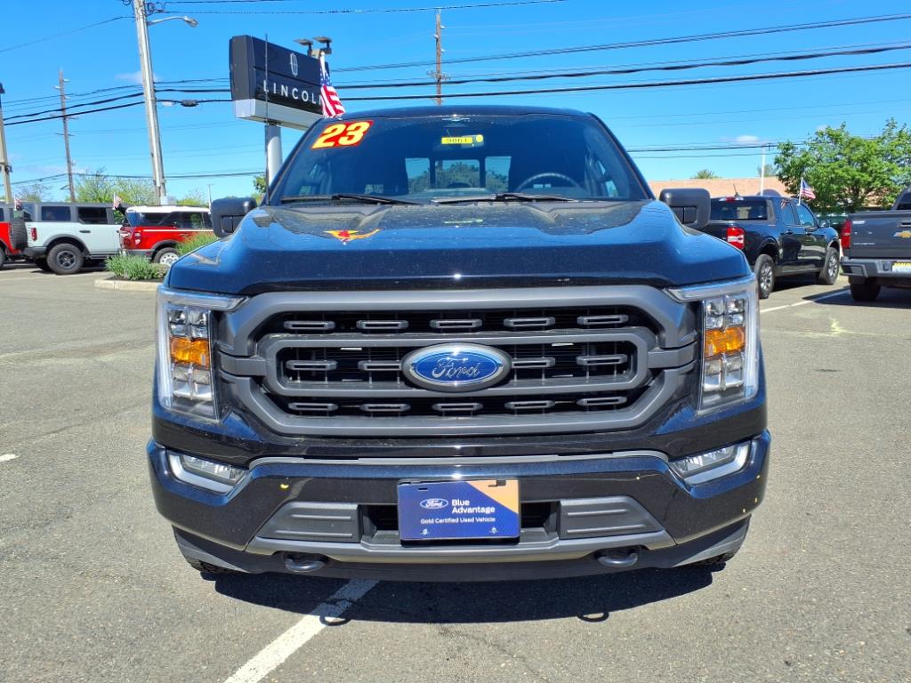2023 Ford F-150 XLT photo 2