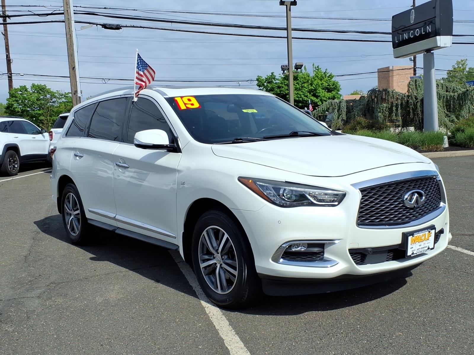 2019 INFINITI QX60 LUXE