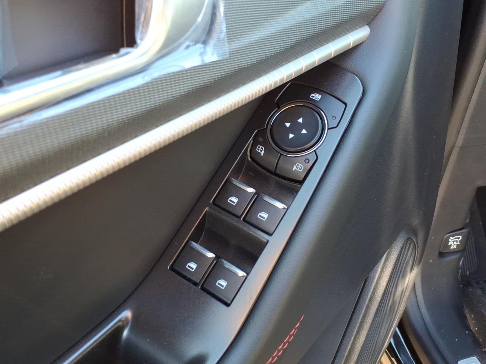 2026 Ford Explorer ST-Line - Photo 15