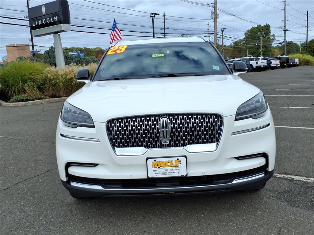 2023 Lincoln Aviator Reserve photo 2