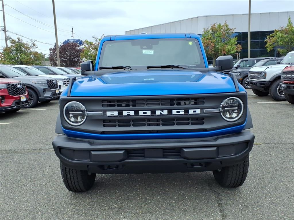 2025 Ford Bronco Big Bend photo 2
