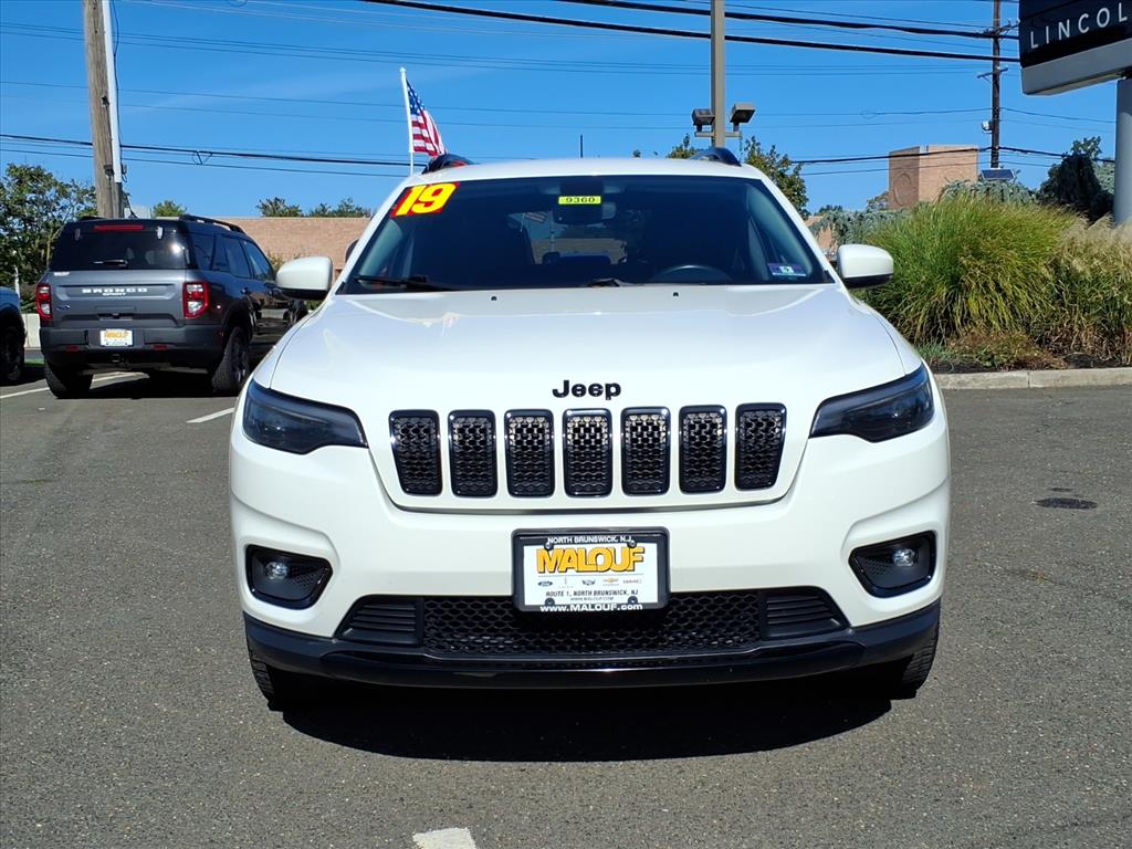 2019 Jeep Cherokee Latitude photo 2