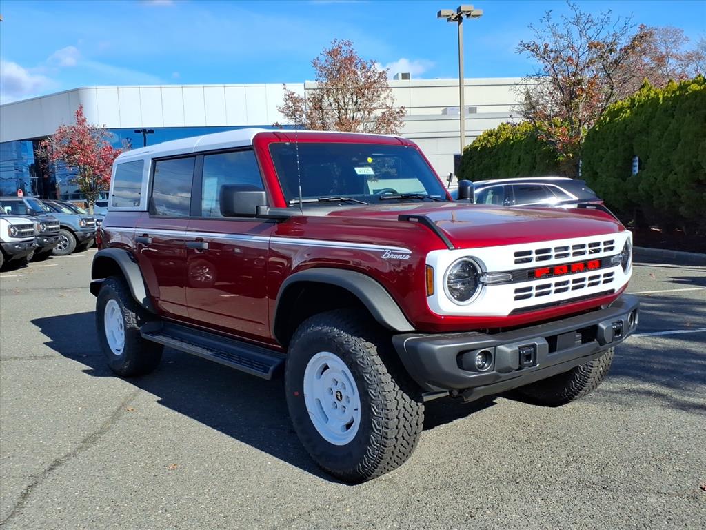 2025 Ford Bronco 4-Door Heritage Editon's photo