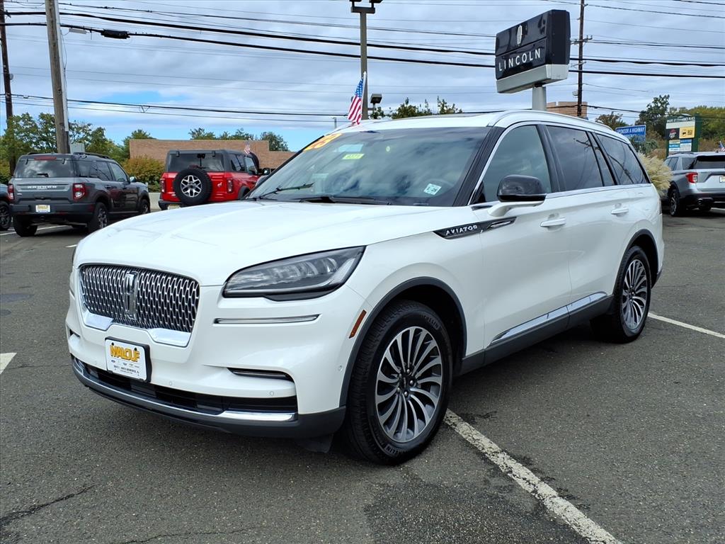 2023 Lincoln Aviator Reserve photo 3