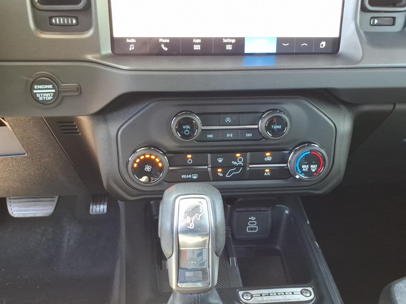 2026 Ford Bronco 4-Door Base - Photo 19