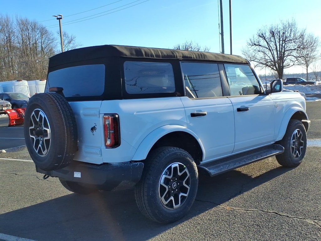 New 2026 Ford Bronco Outer Banks SUV