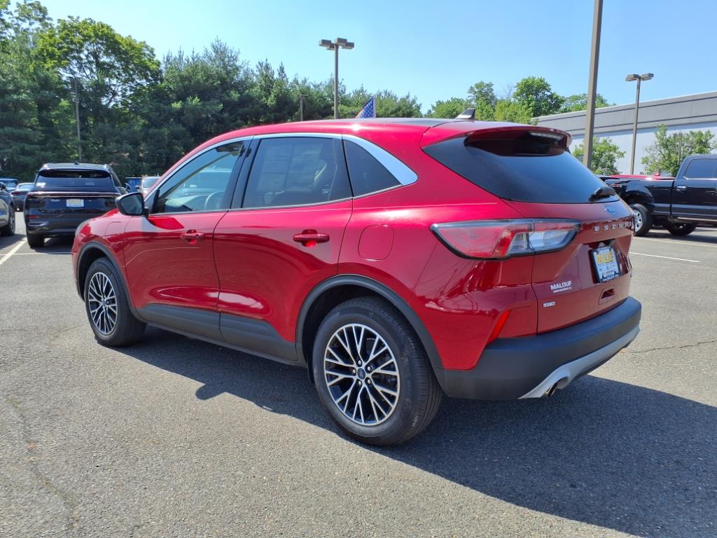 2022 Ford Escape SE photo 4