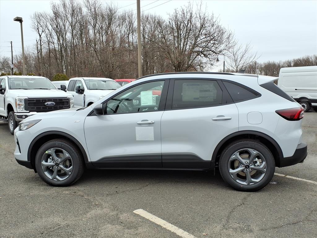 2026 Ford Escape ST-Line photo 3