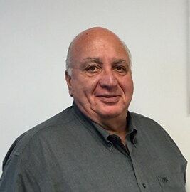 Staff member Dino Gemgnani from 870d32e1dd0c