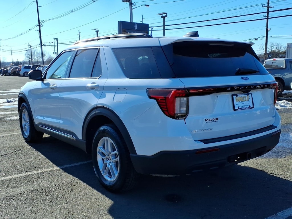 Used 2025 Ford Explorer Active SUV