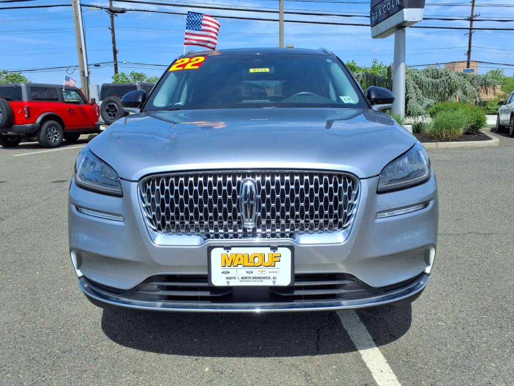 2022 Lincoln Corsair Standard photo 2