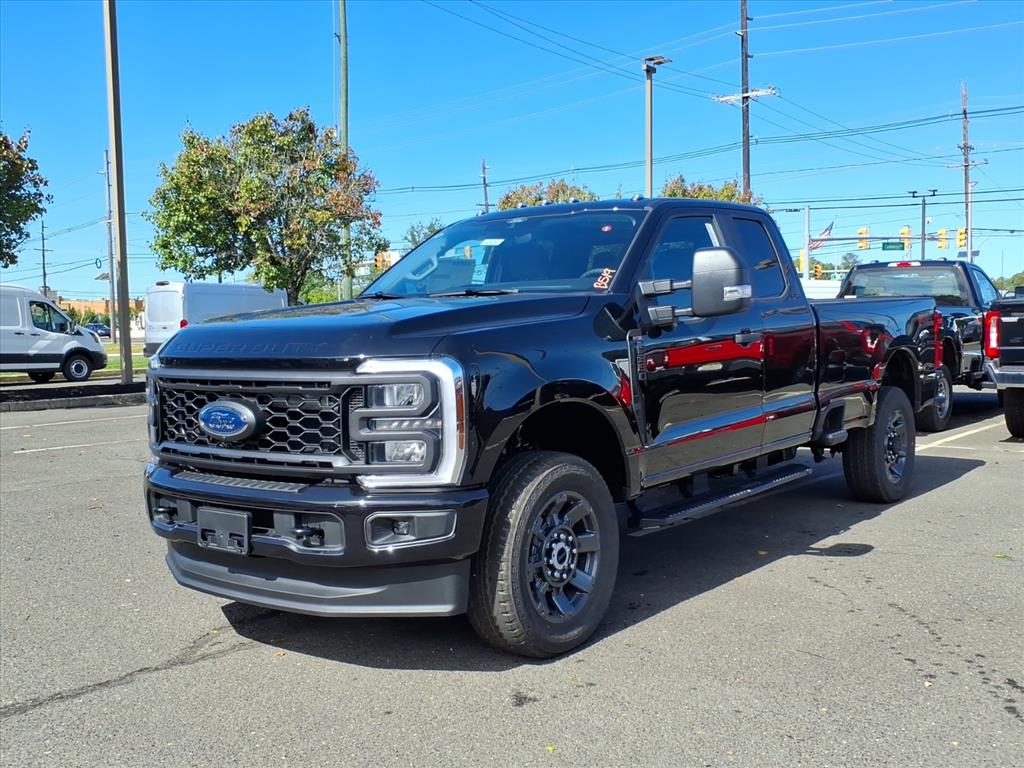2026 Ford F-350 XL photo 3