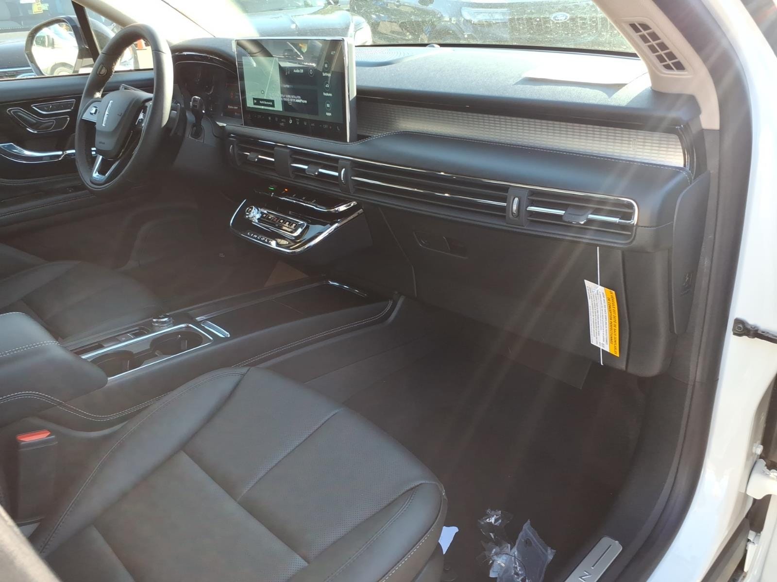 2026 Lincoln Corsair Premiere - Photo 9