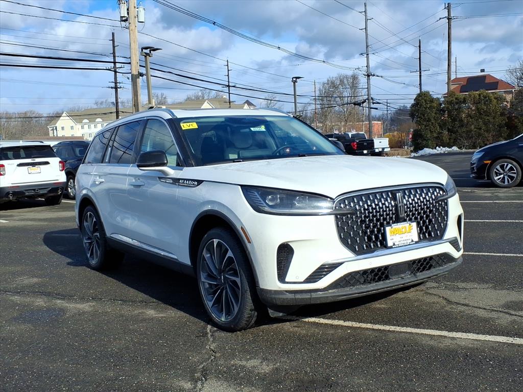 2026 Lincoln Aviator Reserve's photo