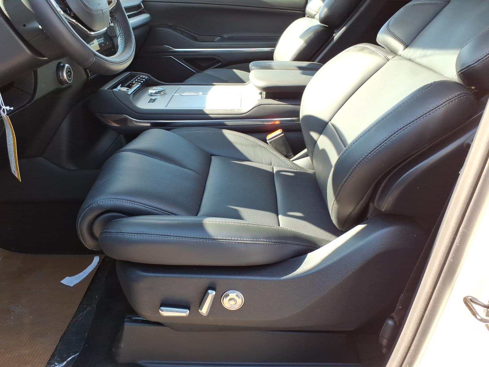 2026 Lincoln Navigator Premiere L - Photo 15