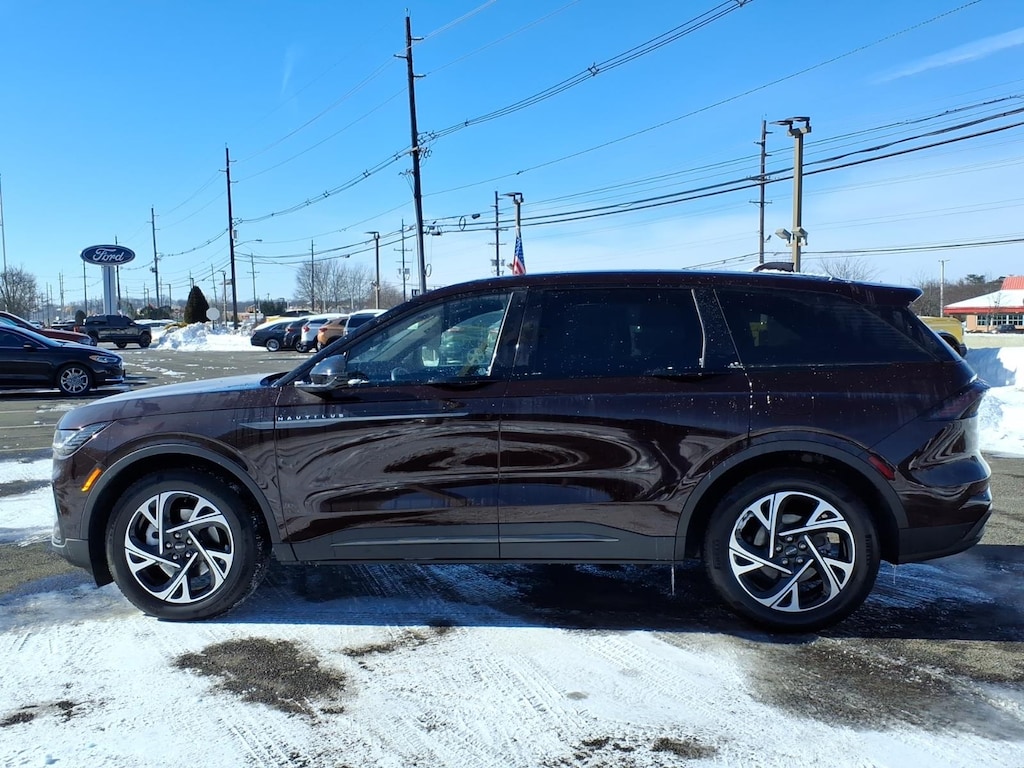 Used 2025 Lincoln Nautilus Premiere SUV