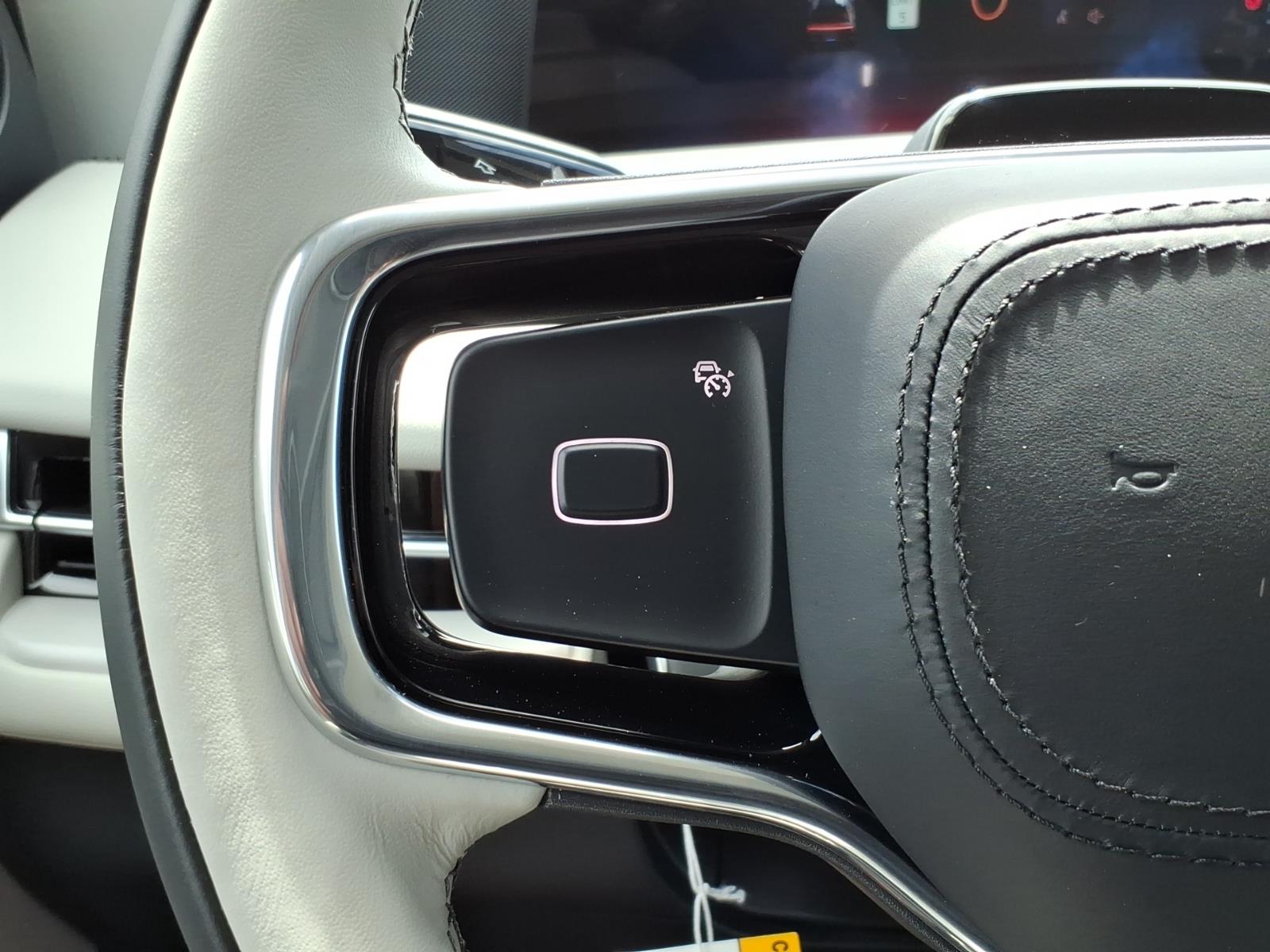 2026 Lincoln Navigator Premiere - Photo 16
