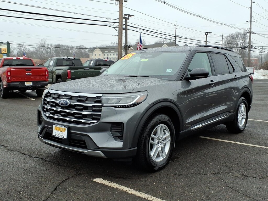 Used 2025 Ford Explorer Active SUV