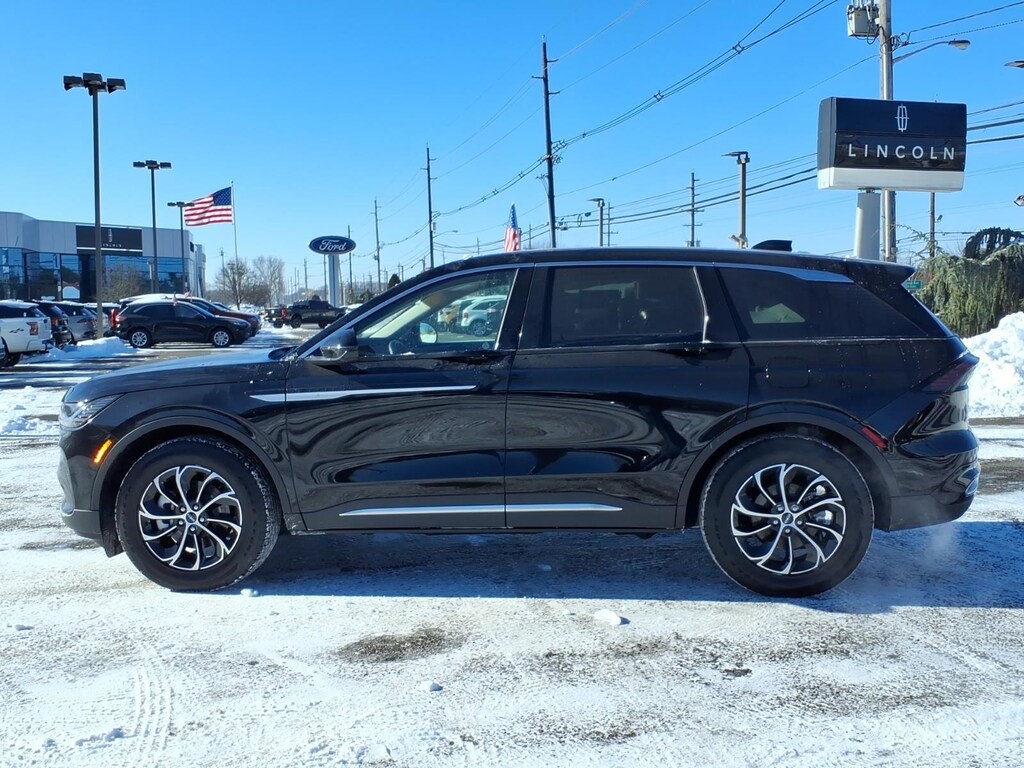 Used 2025 Lincoln Nautilus Hybrid Premiere SUV