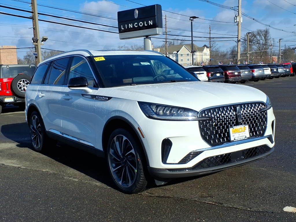2026 Lincoln Aviator Reserve's photo