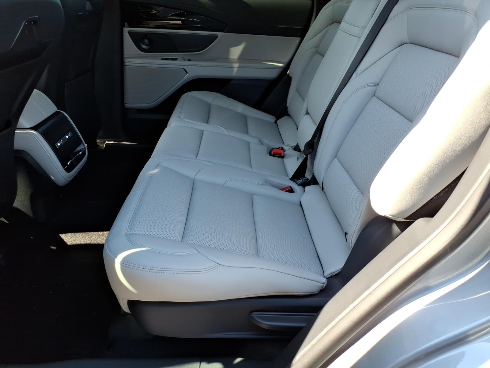 2026 Lincoln Nautilus Premiere - Photo 11