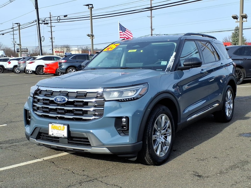 Used 2025 Ford Explorer Active SUV