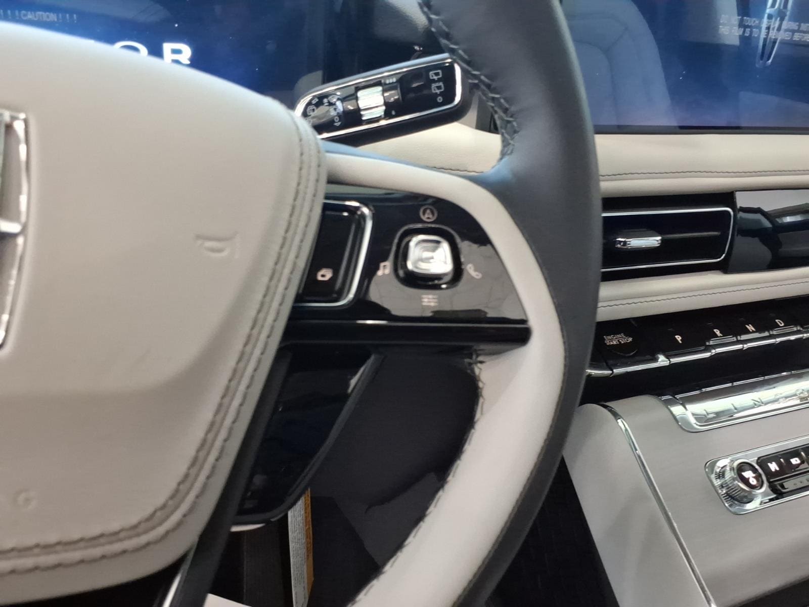 2026 Lincoln Aviator Reserve - Photo 18
