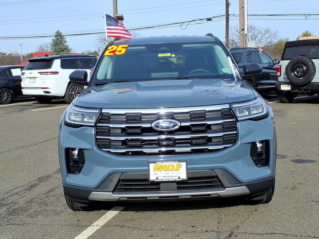 Used 2025 Ford Explorer Active SUV