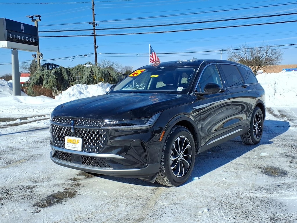 Used 2025 Lincoln Nautilus Hybrid Premiere SUV