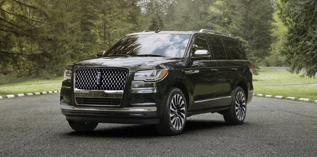 2024 Lincoln Navigator.png