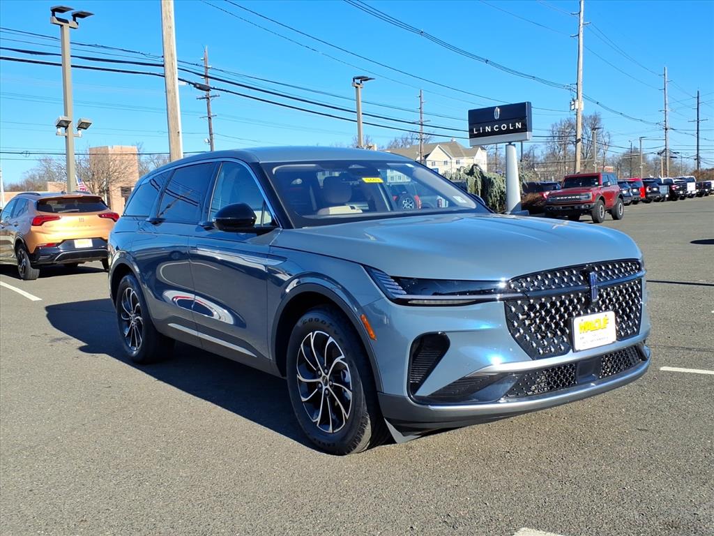 2025 Lincoln Nautilus Premiere's photo