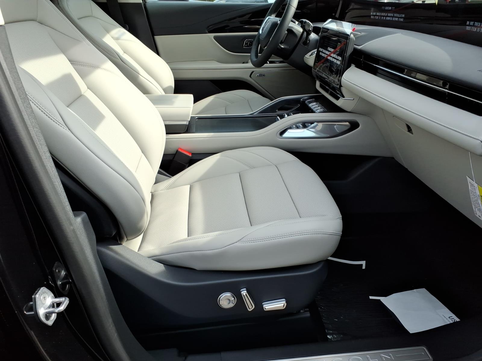2026 Lincoln Nautilus Premiere - Photo 9