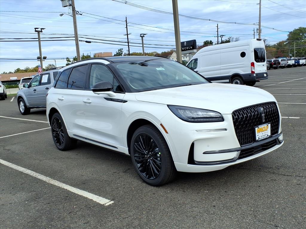 2026 Lincoln Corsair Premiere's photo