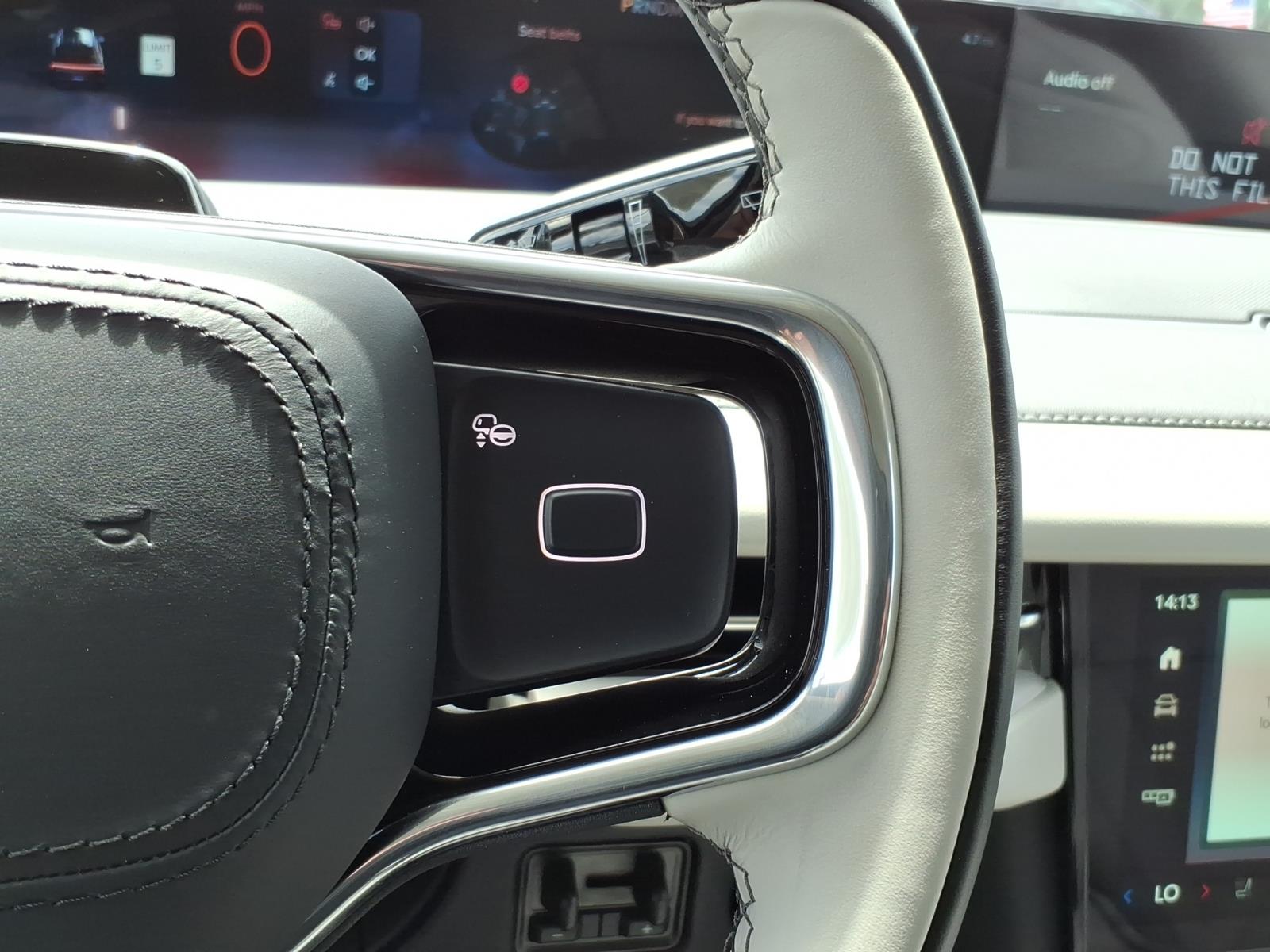 2026 Lincoln Navigator Premiere - Photo 17