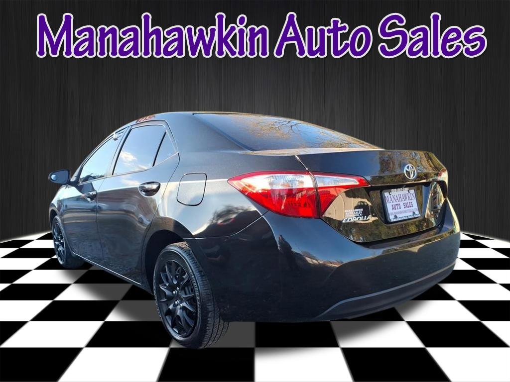 Used 2016 Toyota Corolla LE Car