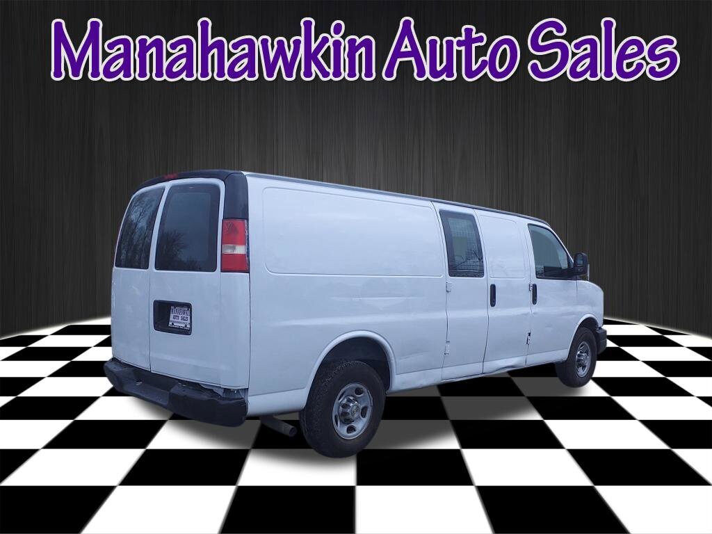 2013 Chevrolet Express Cargo Van 2500 photo 2