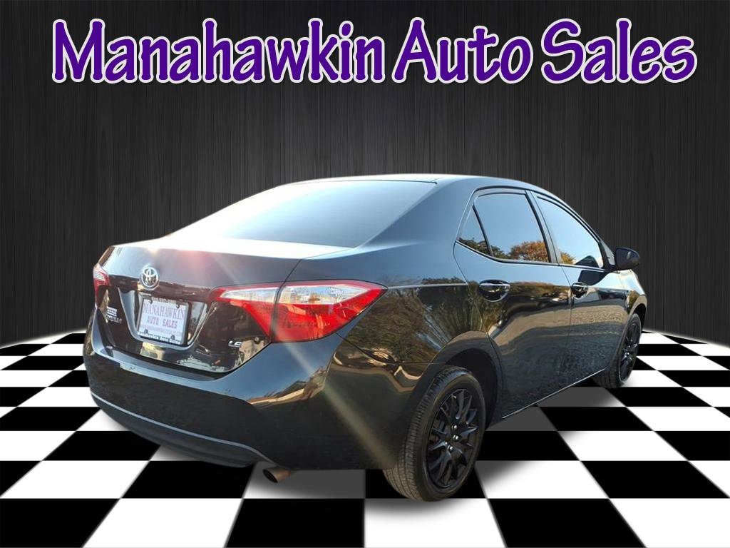 Used 2016 Toyota Corolla LE Car