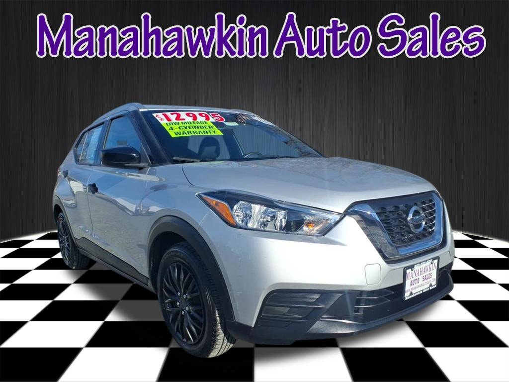 2019 Nissan Kicks S's photo