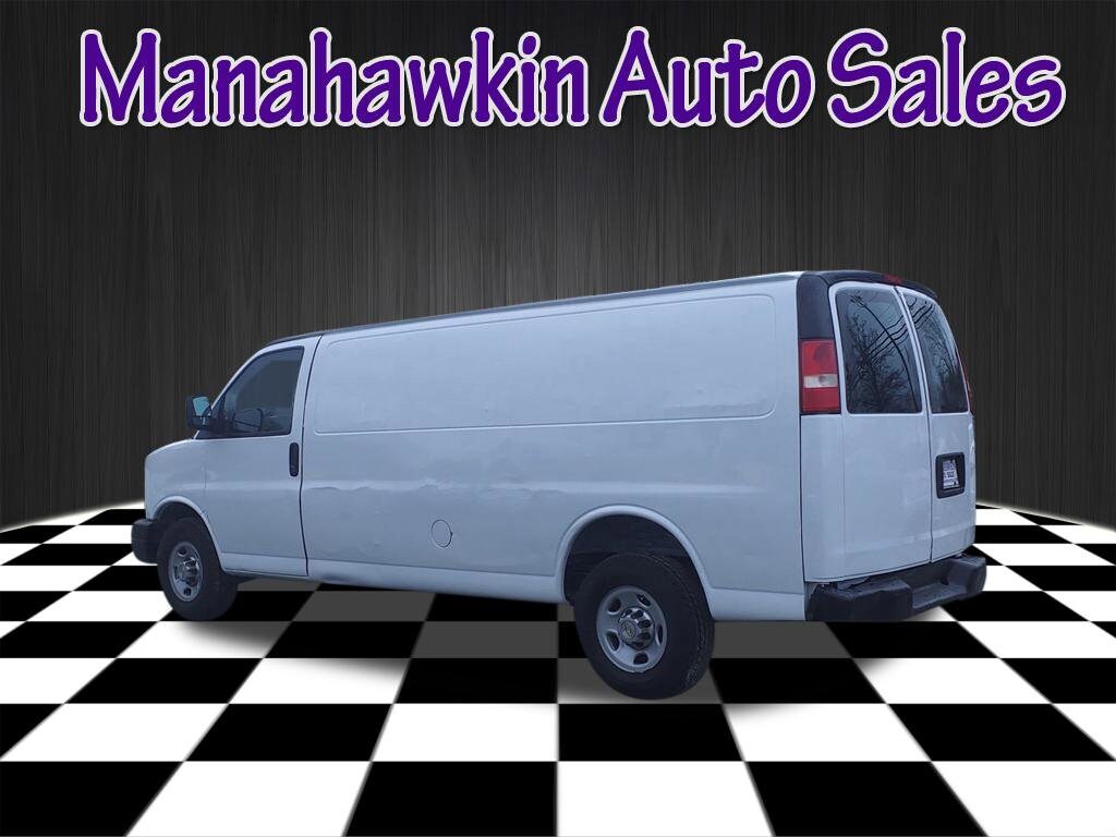 2013 Chevrolet Express Cargo Van 2500 photo 4