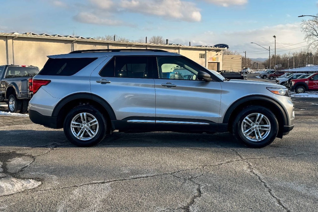 Used 2022 Ford Explorer XLT SUV