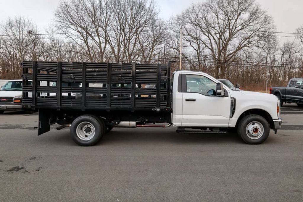 New 2024 Ford F-350SD XL Chassis