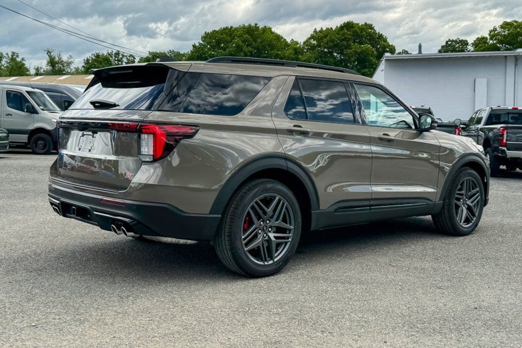 New 2026 Ford Explorer ST SUV