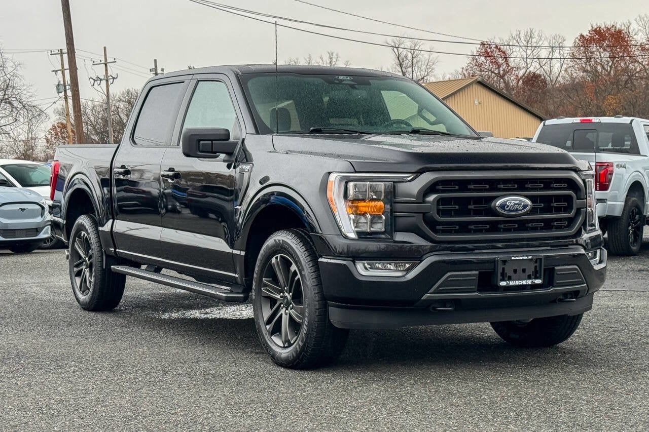 2022 Ford F-150 XLT's photo