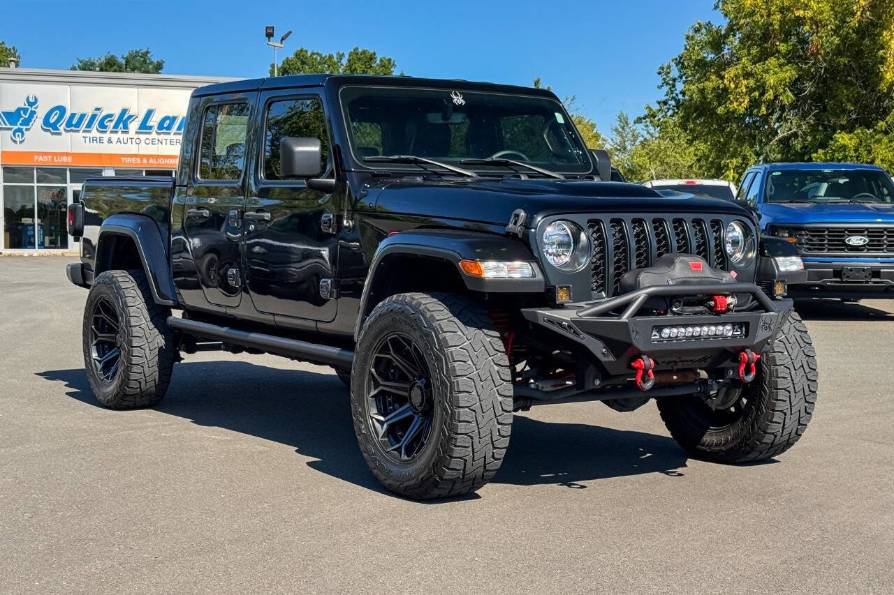 2021 Jeep Gladiator Overland's photo