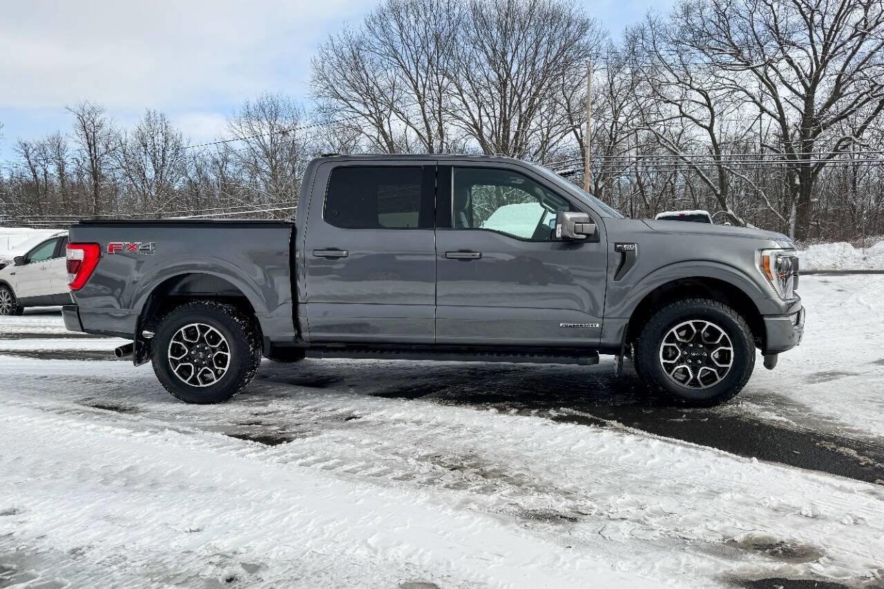 2022 Ford F-150 Lariat photo 2