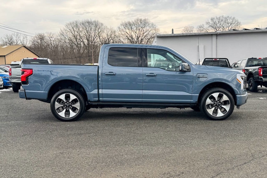 Used 2023 Ford F-150 Lightning Platinum AWD 4dr SuperCrew 5.5 ft. SB Truck SuperCrew Cab