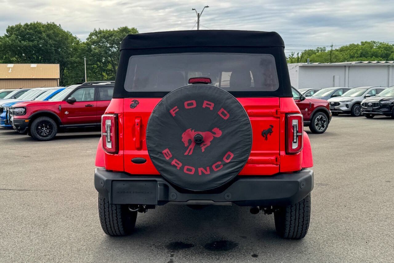 2023 Ford Bronco Outer Banks photo 4